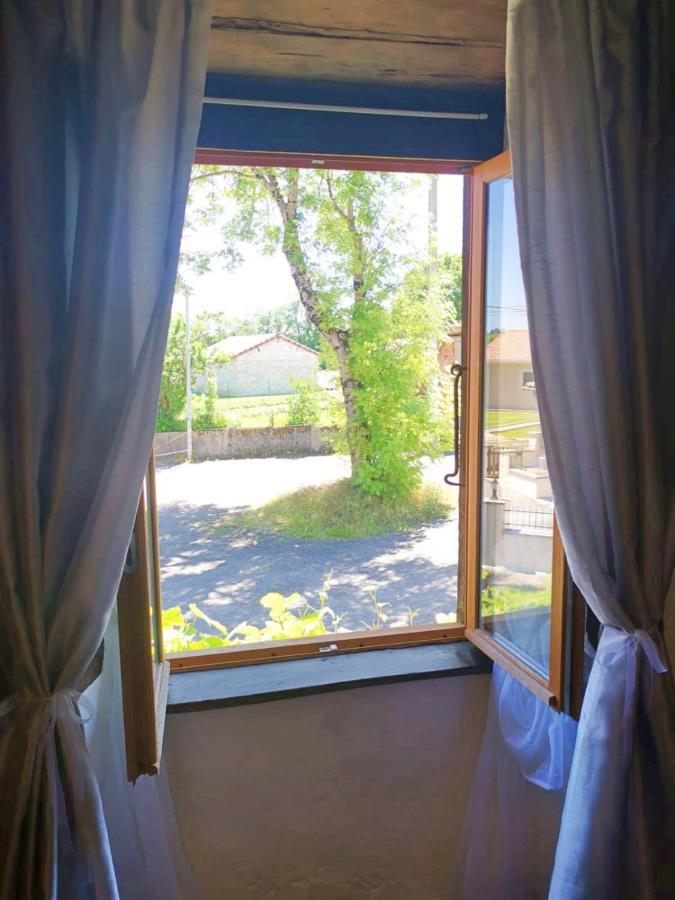 Les Verges Gites Exideuil-sur-Vienne Esterno foto