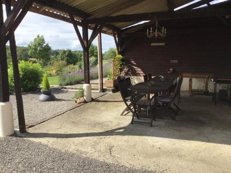 Les Verges Gites Exideuil-sur-Vienne Esterno foto