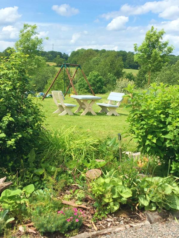 Les Verges Gites Exideuil-sur-Vienne Esterno foto